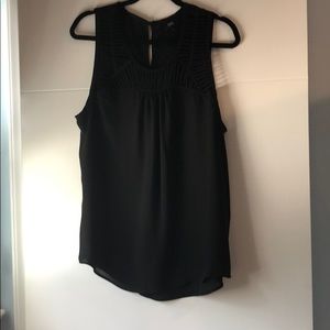 Black sleeveless top